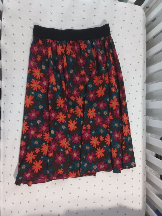 Lot of 2 Lularoe pull on skirts Size S Small - Picture 2 of 5